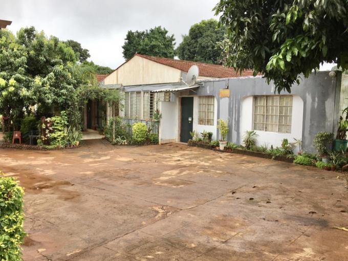 Commercial for Sale For Sale in Thohoyandou - MR438956