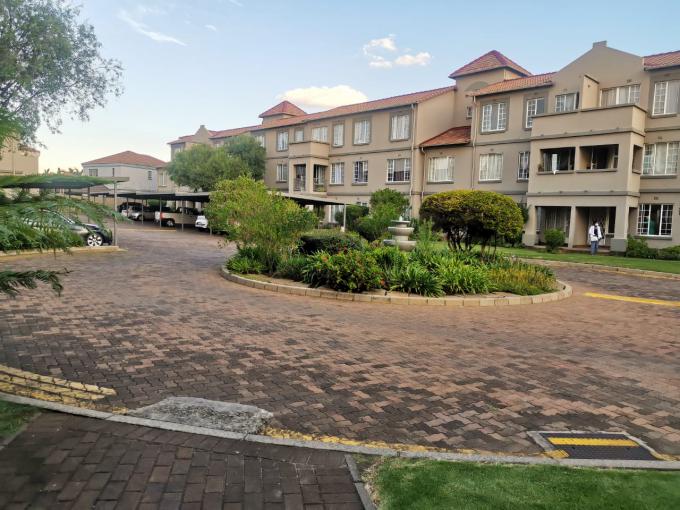 2 Bedroom Apartment to Rent in Edenvale - Property to rent - MR439140