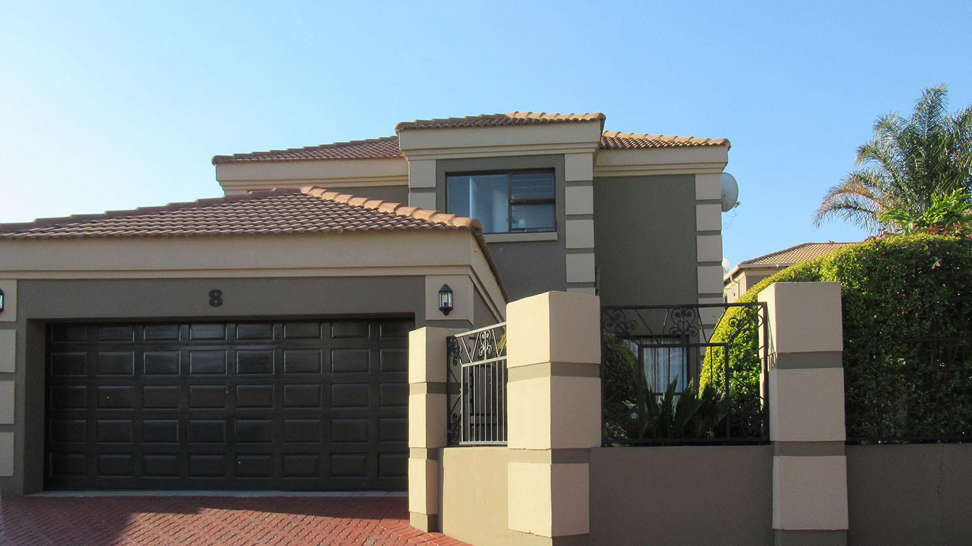 Front View of property in Bassonia Rock