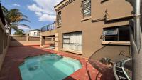 Swimming Pool of property in Bassonia Rock