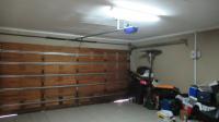 Garage - 37 square meters of property in Bassonia Rock