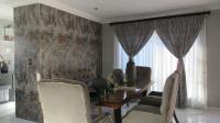 Dining Room - 22 square meters of property in Bassonia Rock