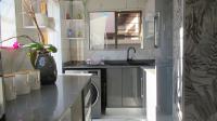 Kitchen - 10 square meters of property in Bassonia Rock