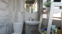Bathroom 1 - 4 square meters of property in Bassonia Rock
