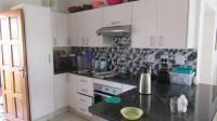 Kitchen - 9 square meters of property in Roseacre