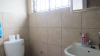 Main Bathroom - 3 square meters of property in Duvha Park