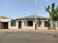 House for Sale for sale in Mayfair West