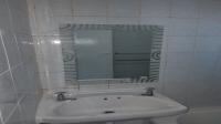 Bathroom 1 - 5 square meters of property in South Beach