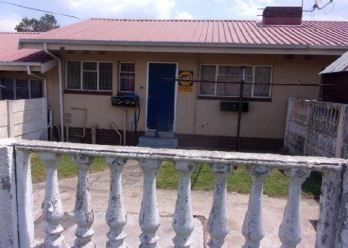 FNB SIE Sale In Execution 1 Bedroom Sectional Title for Sale in Emalahleni (Witbank)  - MR440845