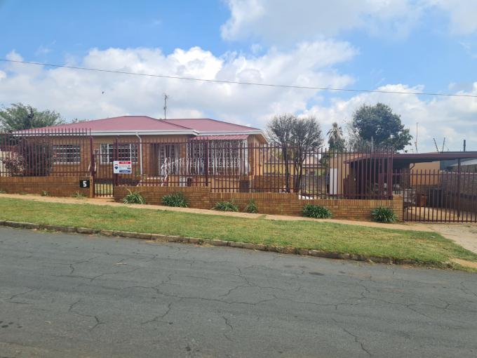 Houses For Sale in Kenmare MyRoof.co.za