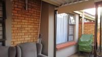 Patio - 12 square meters of property in Homes Haven