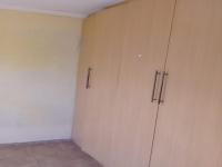 Bed Room 2 - 12 square meters of property in Roodekop