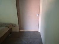 Bed Room 3 - 10 square meters of property in Roodekop