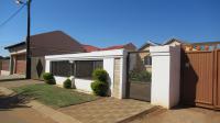 Front View of property in Protea Glen