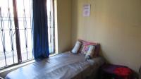 Bed Room 1 - 8 square meters of property in Klipfontein View