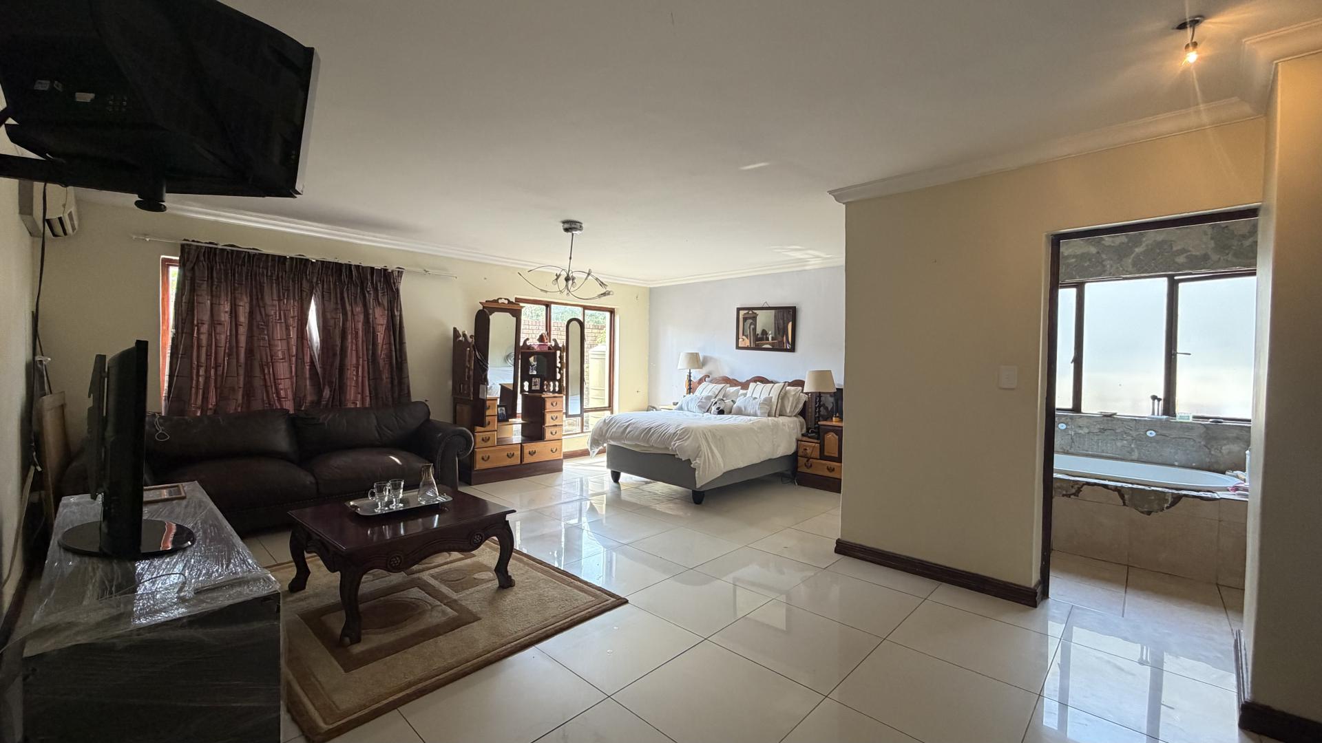 Bed Room 1 of property in Sagewood