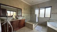 Bathroom 2 of property in Sagewood
