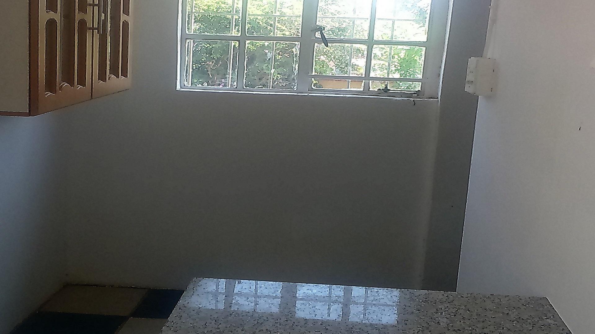 Kitchen of property in Empangeni