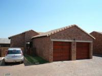 Front View of property in Mooikloof Ridge