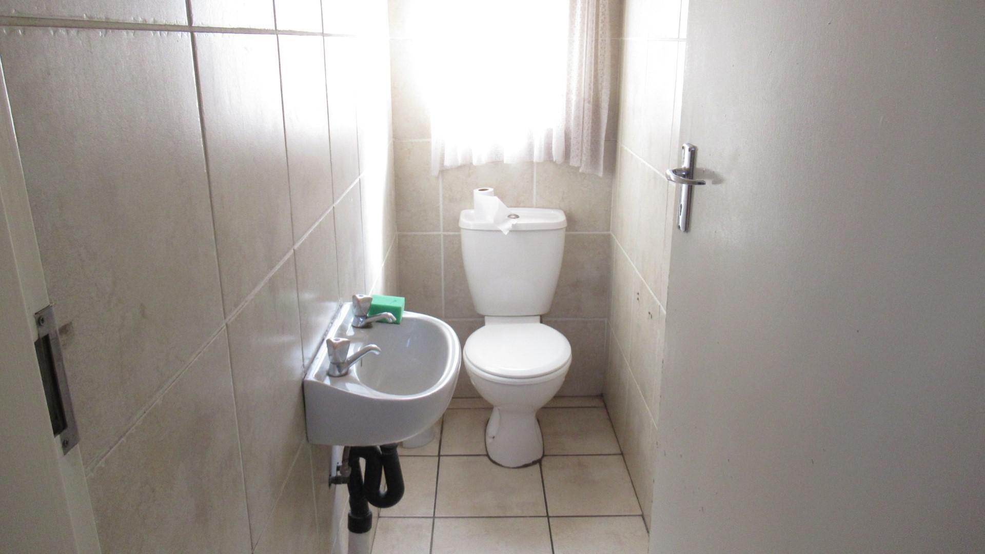 Guest Toilet of property in Vanderbijlpark