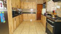 Kitchen - 43 square meters of property in Uvongo