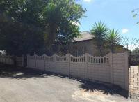 Front View of property in Primrose