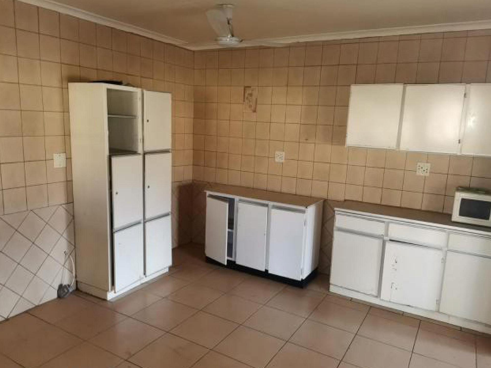 Kitchen of property in Lephalale (Ellisras)