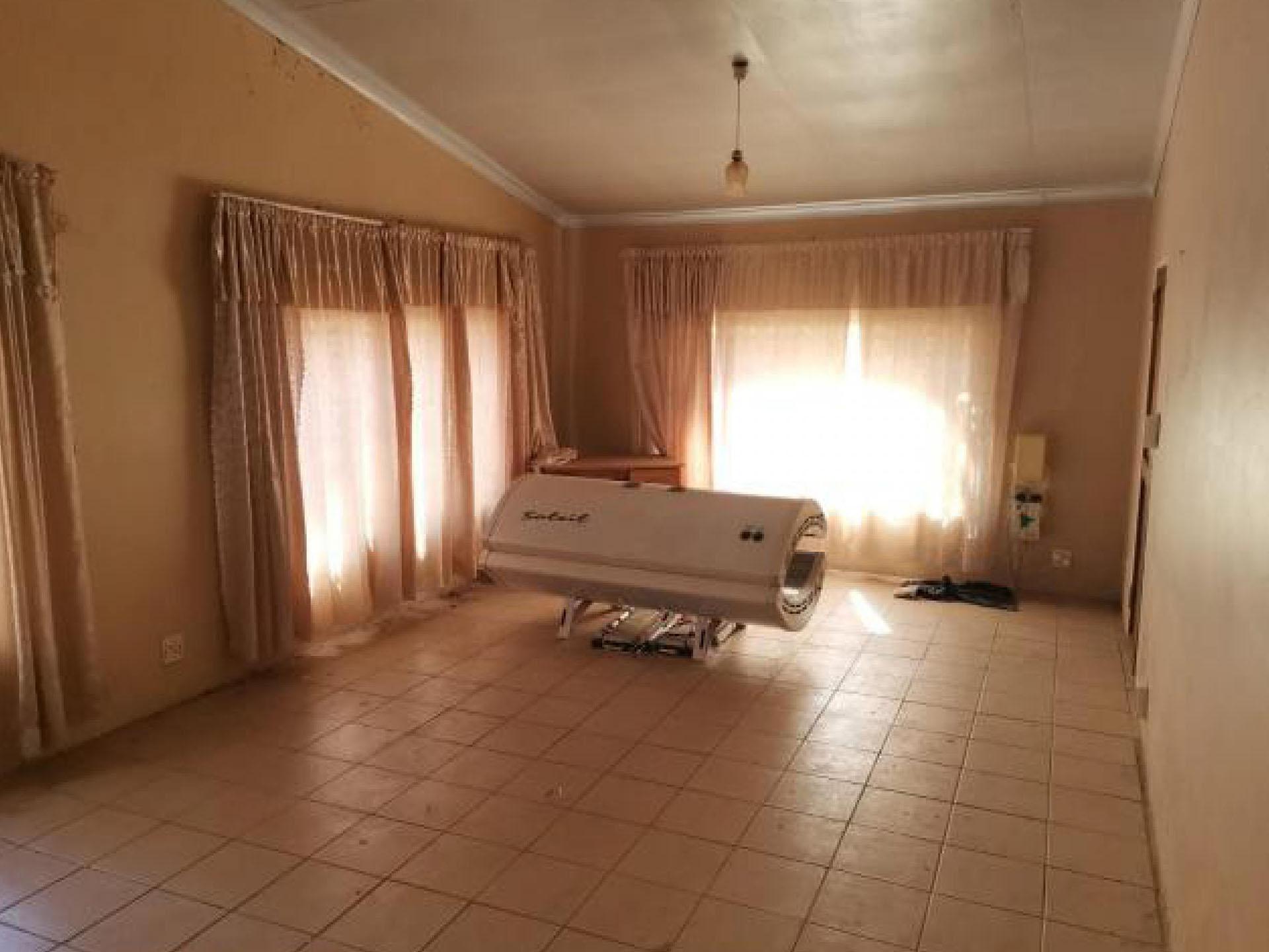 Rooms of property in Lephalale (Ellisras)