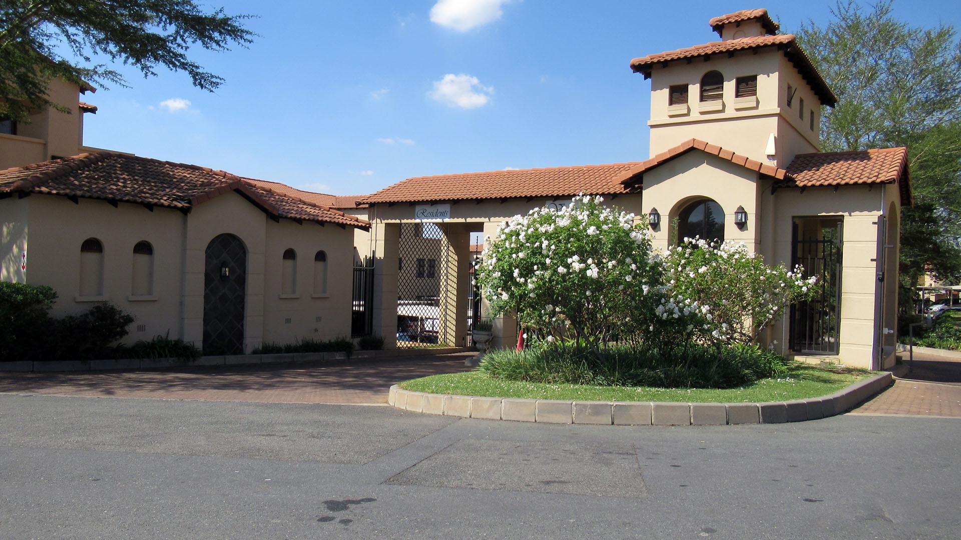 Front View of property in Erand Gardens