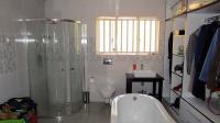 Bathroom 1 - 9 square meters of property in Richmond Crest