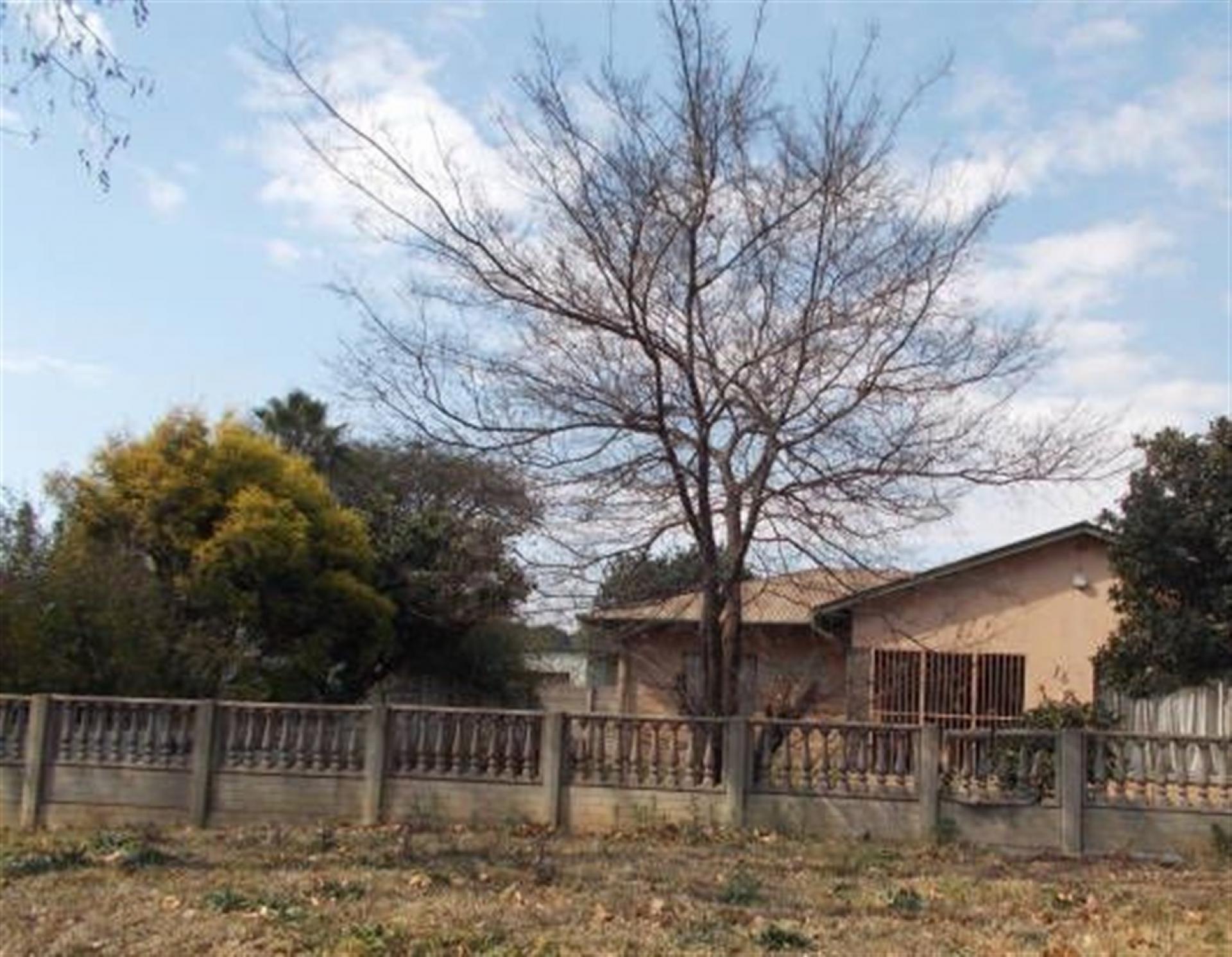 Front View of property in Mineralia