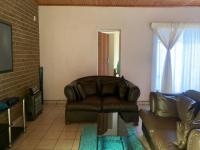Lounges - 48 square meters of property in Riamarpark