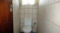 Bathroom 1 - 7 square meters of property in Riamarpark