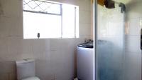 Main Bathroom - 15 square meters of property in Riamarpark