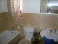 Bathroom 1 - 3 square meters of property in Kosmosdal