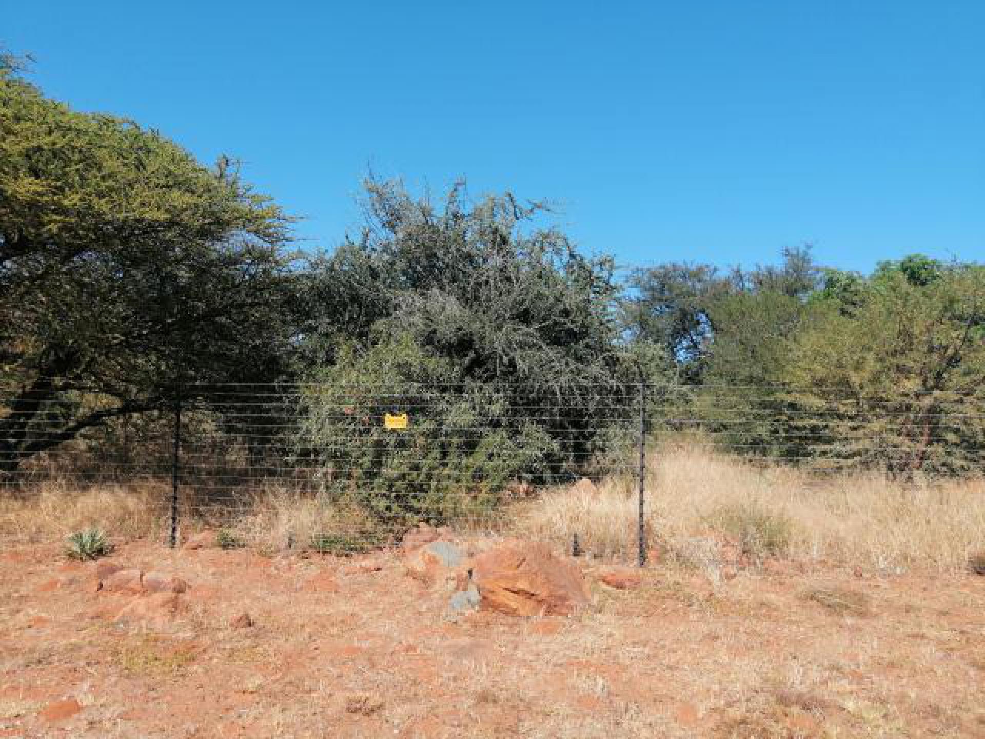 Front View of property in Flimieda