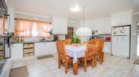 Kitchen - 17 square meters of property in Gordons Bay