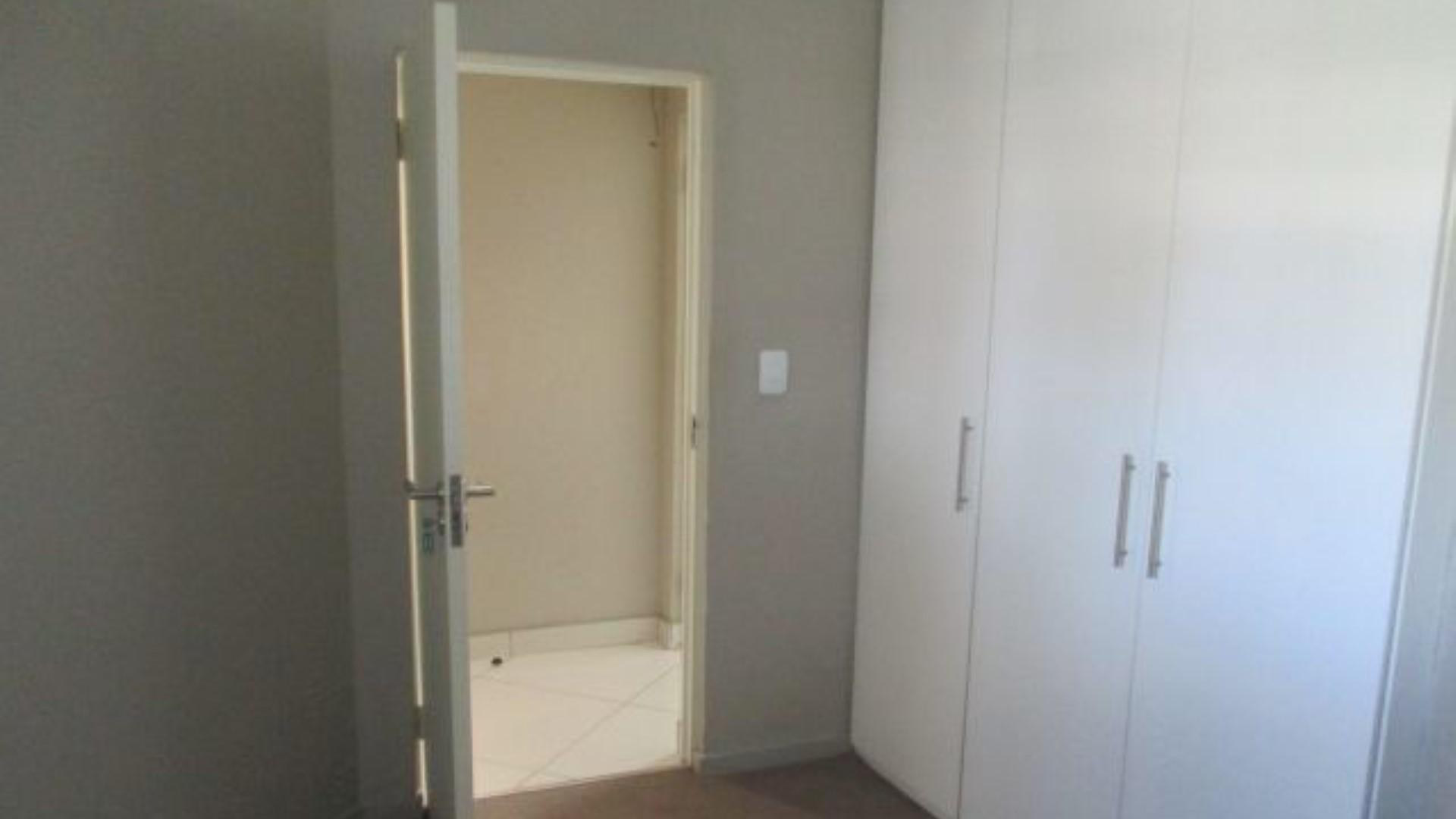 Bed Room 1 of property in Rivonia