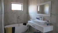 Main Bathroom - 20 square meters of property in South Crest