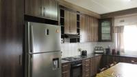Kitchen - 36 square meters of property in Valley Settlement