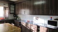 Kitchen - 36 square meters of property in Valley Settlement