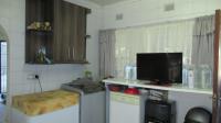 Kitchen - 36 square meters of property in Valley Settlement