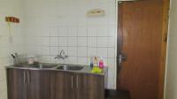 Kitchen - 36 square meters of property in Valley Settlement