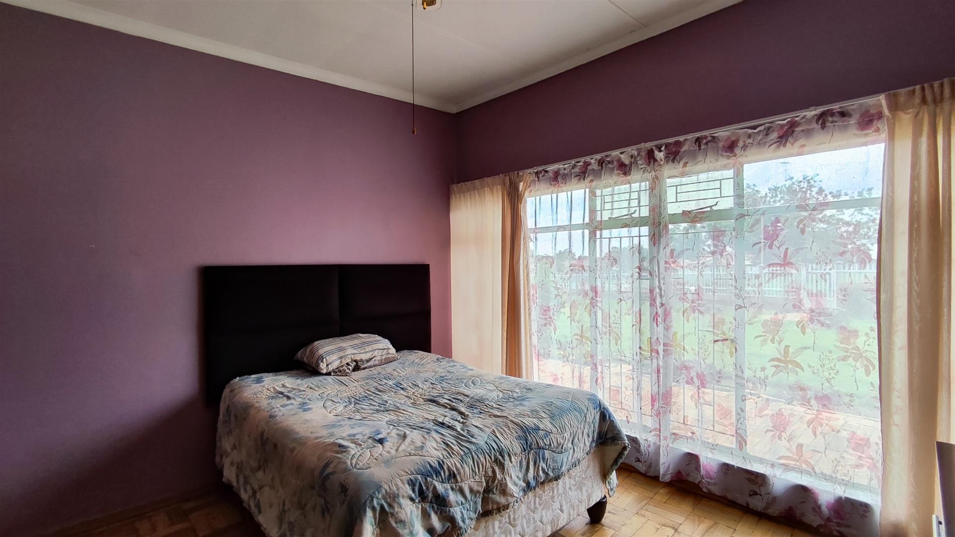 Bed Room 2 - 19 square meters of property in Nigel