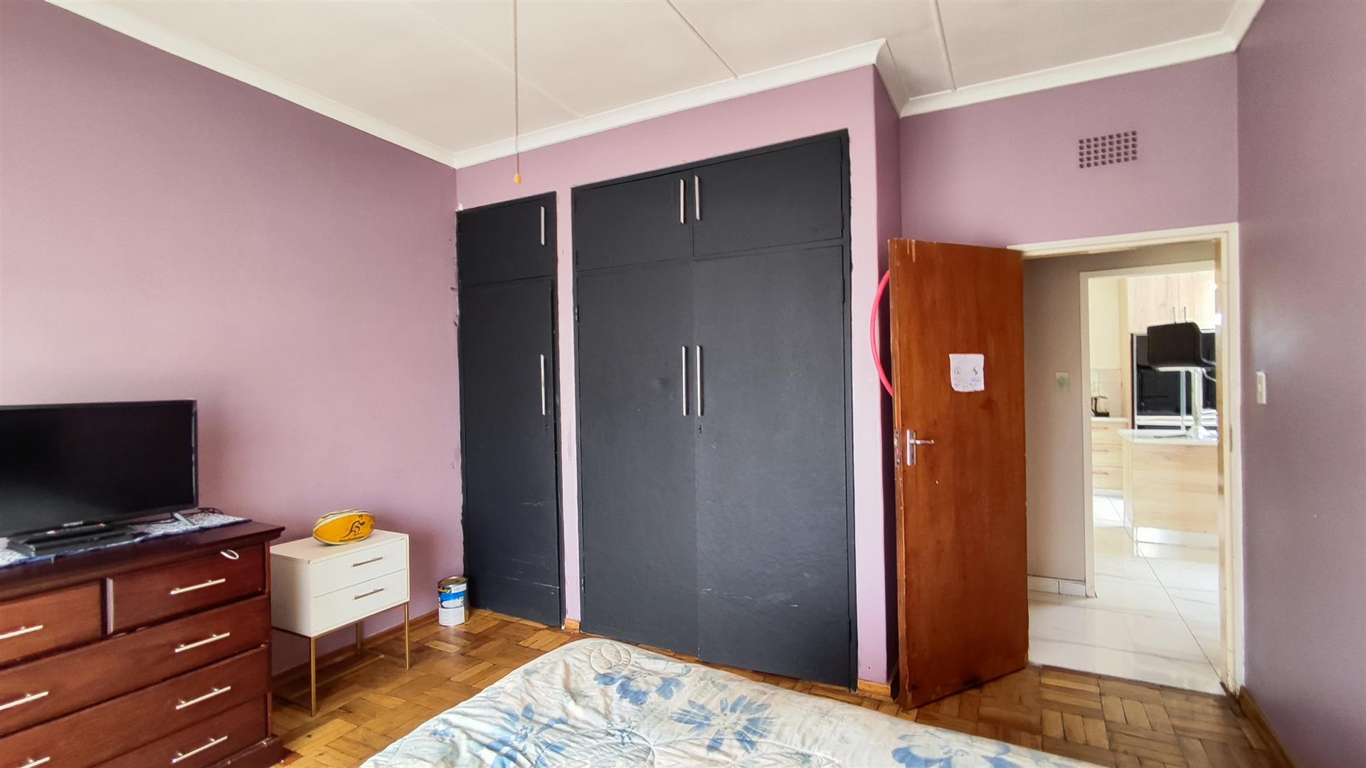 Bed Room 2 - 19 square meters of property in Nigel