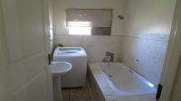 Bathroom 2 - 4 square meters of property in Bisley
