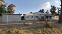 Front View of property in Vosburg