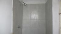 Main Bathroom - 4 square meters of property in Rothdene