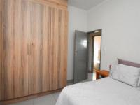 Bed Room 1 - 15 square meters of property in Clayville