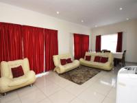 Lounges - 20 square meters of property in Clayville
